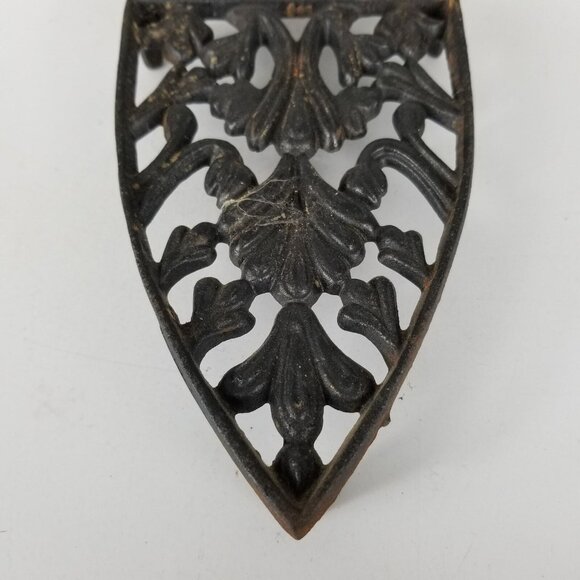 Antique Cast Iron Trivet With Ornate Leaf & Scroll Design - Picture 3 of 5